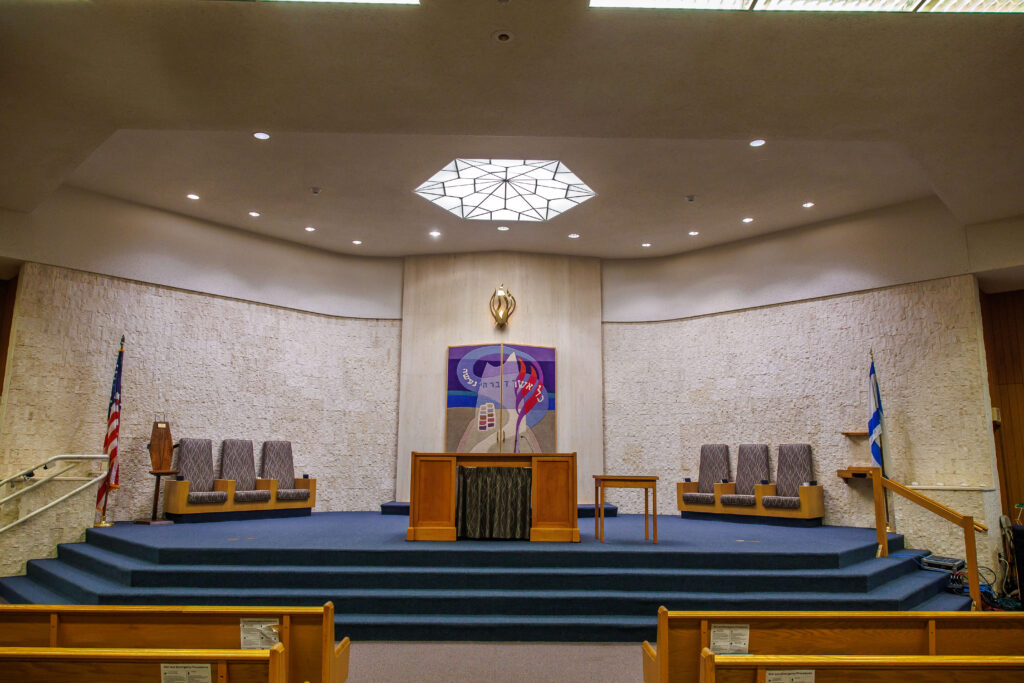 interior photo of shir ami synagogue in newtown pennsylvania
